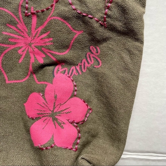 𝅺garage shoulder tote army green and pink - Picture 4 of 11